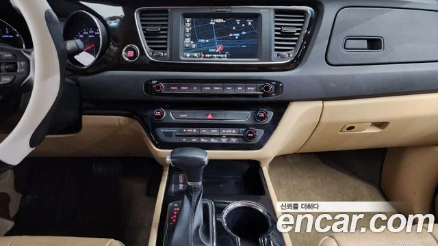 2020 Kia Carnival (New)