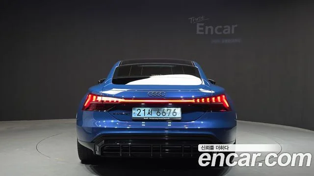 2021 Audi e-트론 GT