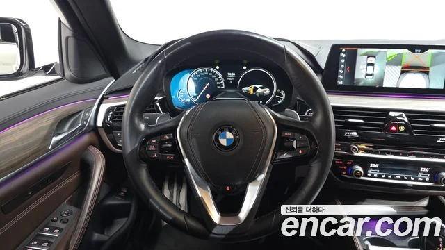 2018 BMW 5 Series (G30)