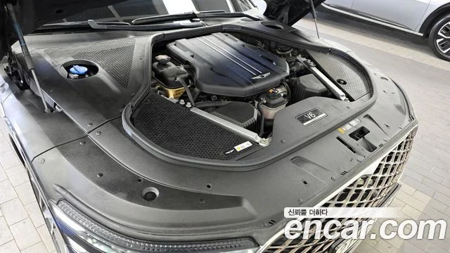 2022 Genesis G90 (RS4)