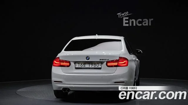 2018 BMW 3 Series (F30)