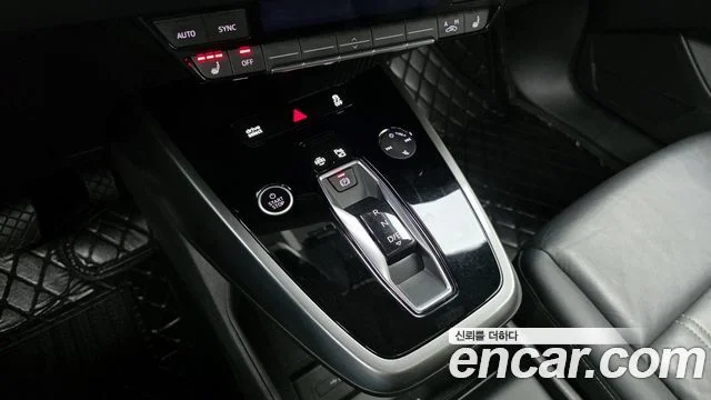 2022 Audi Q4 e-트론 (F4)