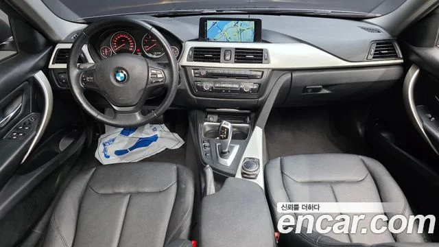 2013 BMW 3 Series (F30)