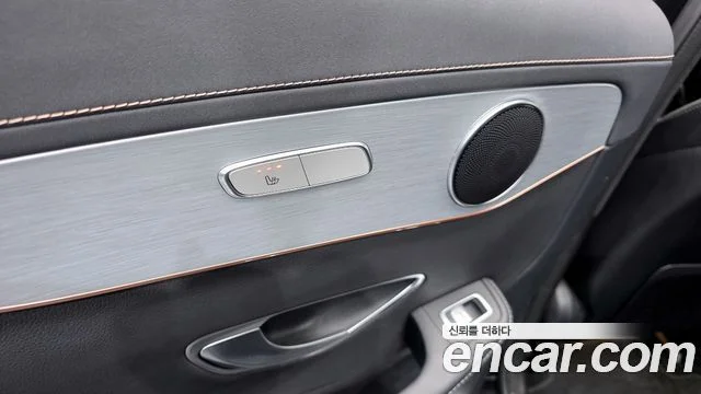 2020 Mercedes-Benz EQC N293