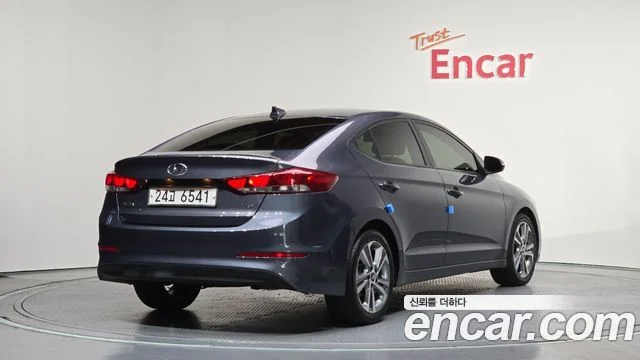 2018 Hyundai 아반떼 AD