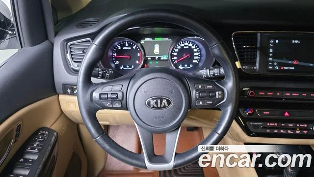 2018 Kia Carnival (New)