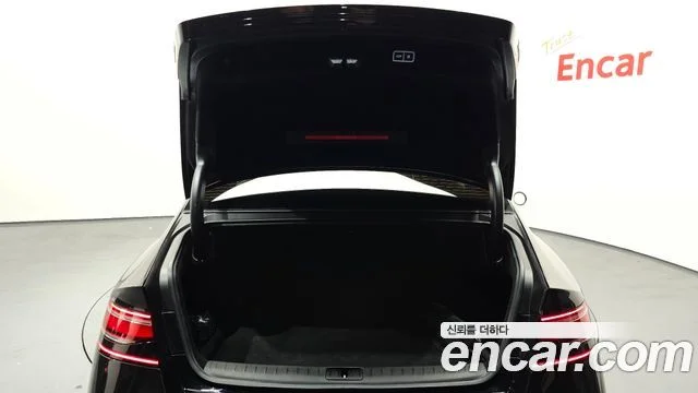 2022 Genesis G90 (RS4)