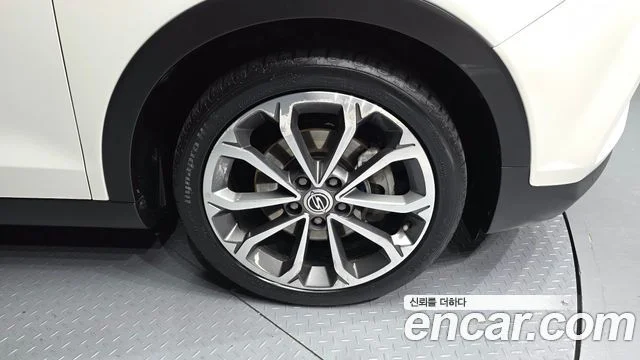 2019 KG Mobility Tivoli Armour