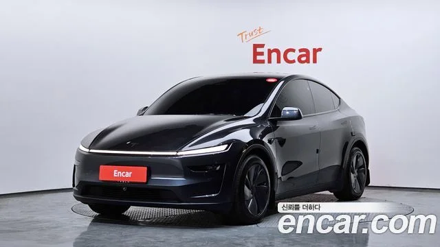 2025 Tesla Model Y