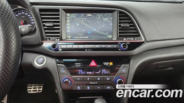 2017 Hyundai 아반떼 AD