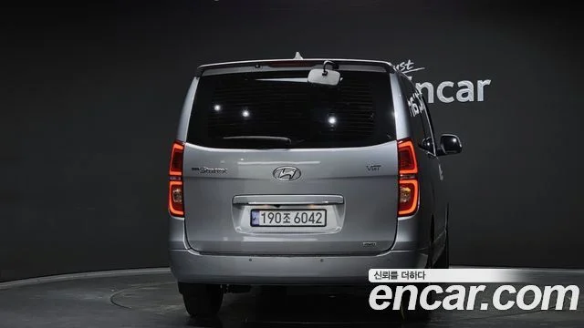 2018 Hyundai Grand Starex (New)