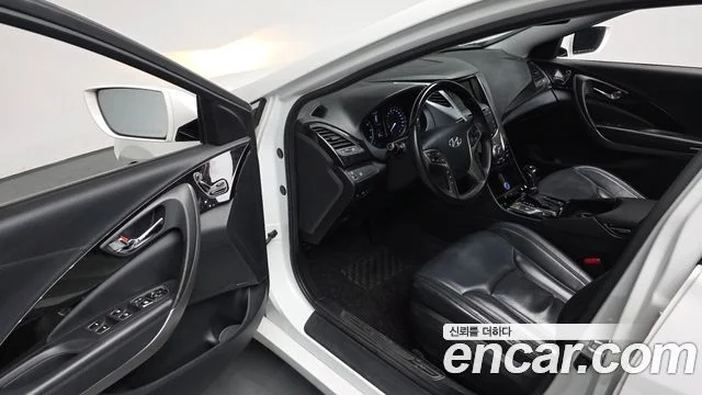 2011 Hyundai Grandeur (HG)