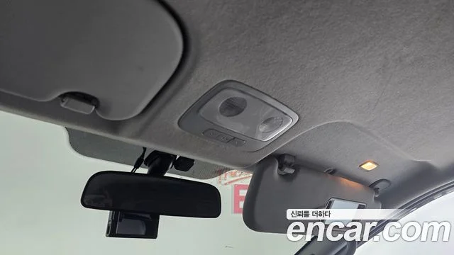 2016 Hyundai Grand Starex