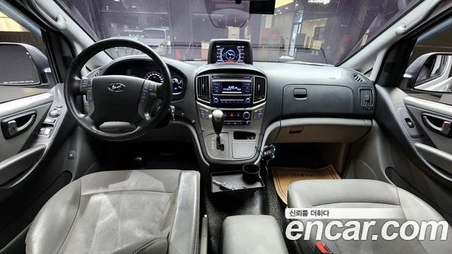 2019 Hyundai Grand Starex (New)