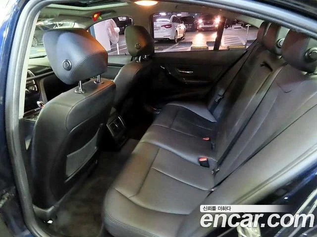 2016 BMW 3 Series (F30)