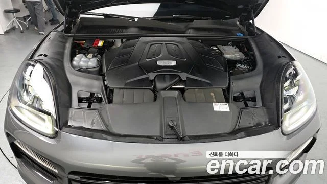2020 Porsche 카이엔 (PO536)