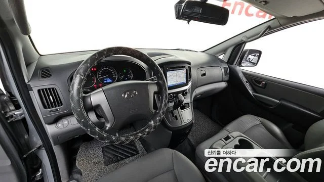 2019 Hyundai Grand Starex (New)