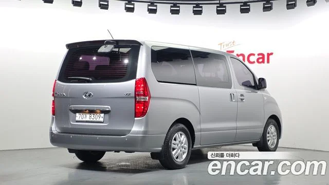 2016 Hyundai Grand Starex