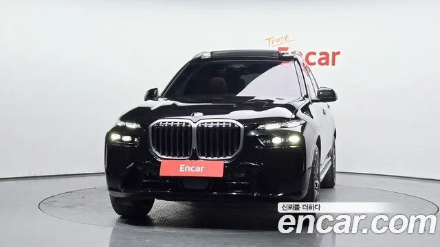 2025 BMW X7 (G07)