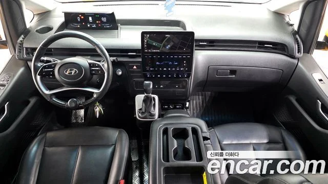 2021 Hyundai Staria