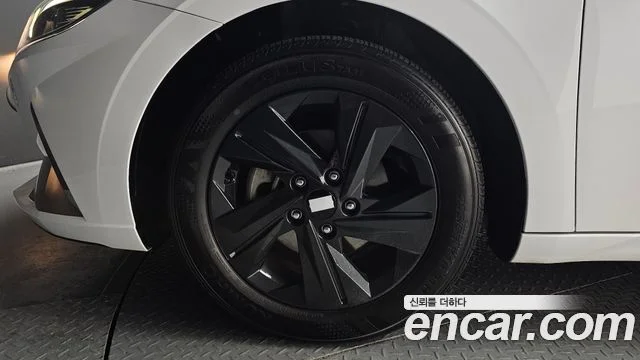 2022 Hyundai Avante (CN7)