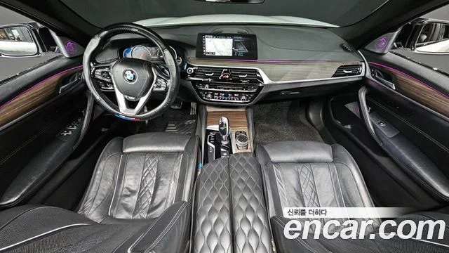 2017 BMW 5 Series (G30)