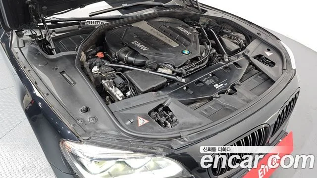 2014 BMW 7 Series (F01)