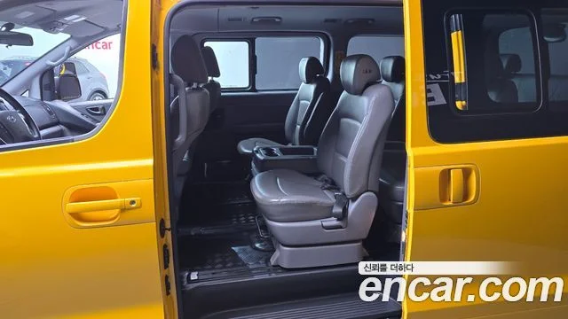 2018 Hyundai Grand Starex (New)