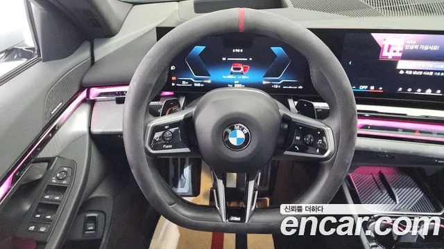 2024 BMW 5 Series (G60)