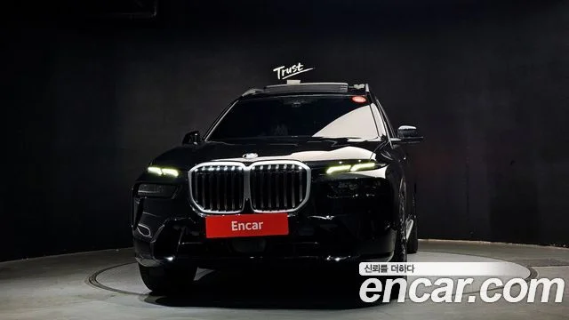 2025 BMW X7 (G07)