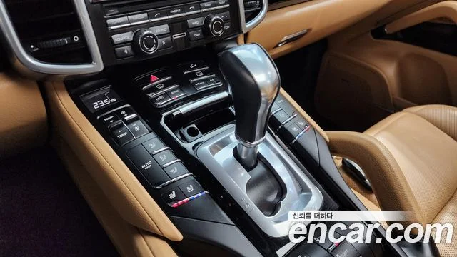 2016 Porsche 뉴 카이엔