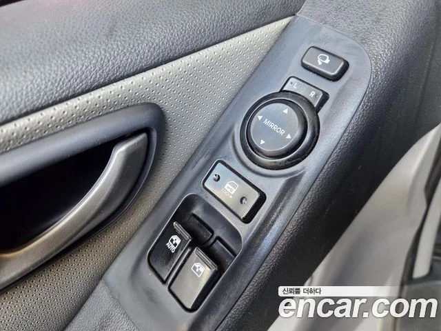 2017 Hyundai Grand Starex