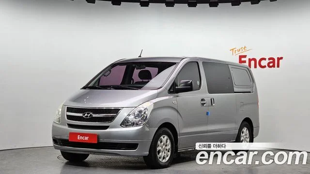 2011 Hyundai Grand Starex