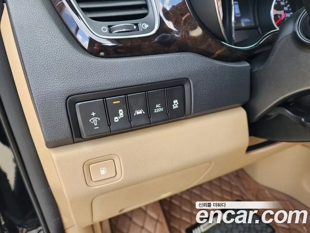 2018 Kia Carnival (New)