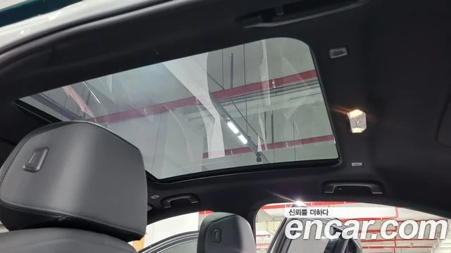 2025 BMW 5 Series (G60)