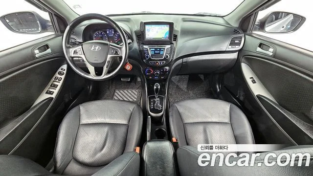 2015 Hyundai 엑센트(신형)