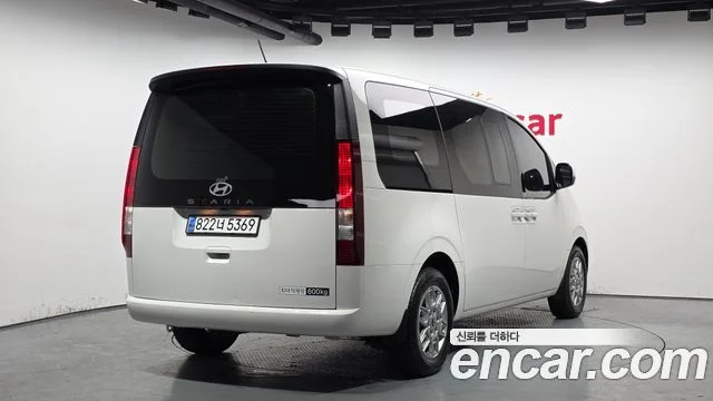 2024 Hyundai Staria