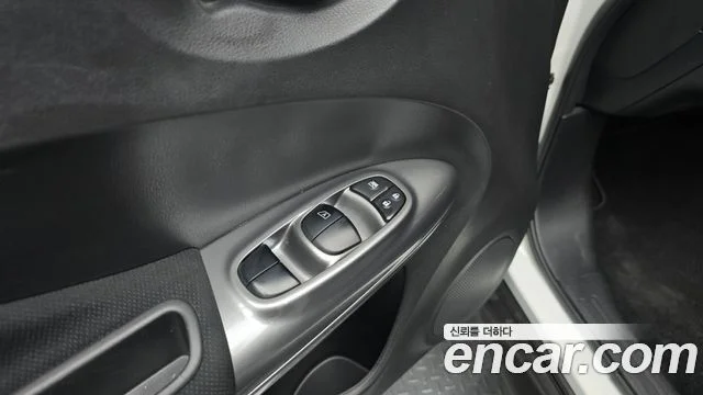 2015 Nissan 쥬크