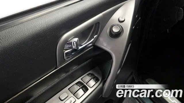 2017 KG Mobility 코란도 투리스모