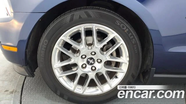 2011 Ford 머스탱