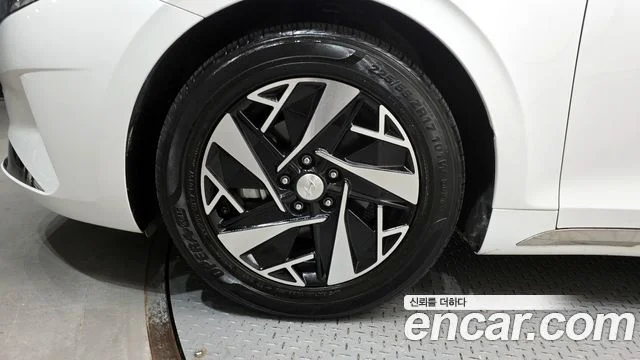 2022 Hyundai 더 뉴 그랜저 IG 하이브리드