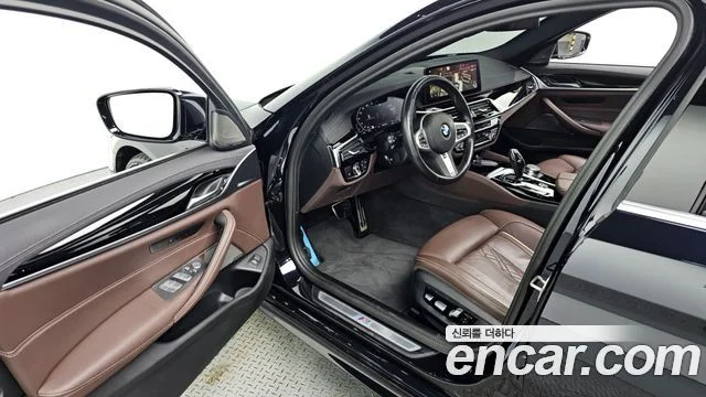 2022 BMW 5 Series (G30)