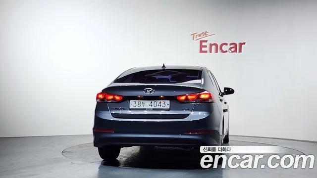 2018 Hyundai 아반떼 AD