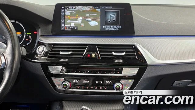 2017 BMW 5 Series (G30)