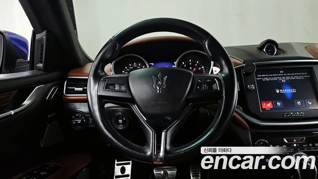 2014 Maserati 기블리