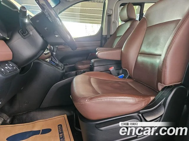 2018 Hyundai Grand Starex (New)