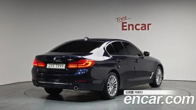 2019 BMW 5 Series (G30)