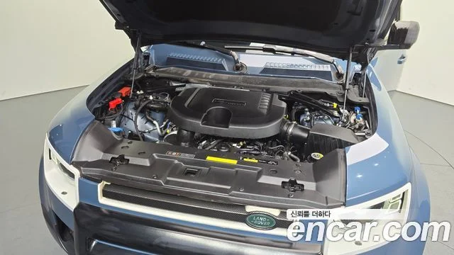 2022 Land Rover Defender (L663)