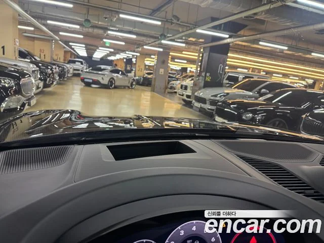 2024 Porsche 카이엔 (PO536)