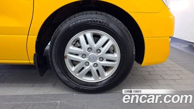 2017 Hyundai Grand Starex